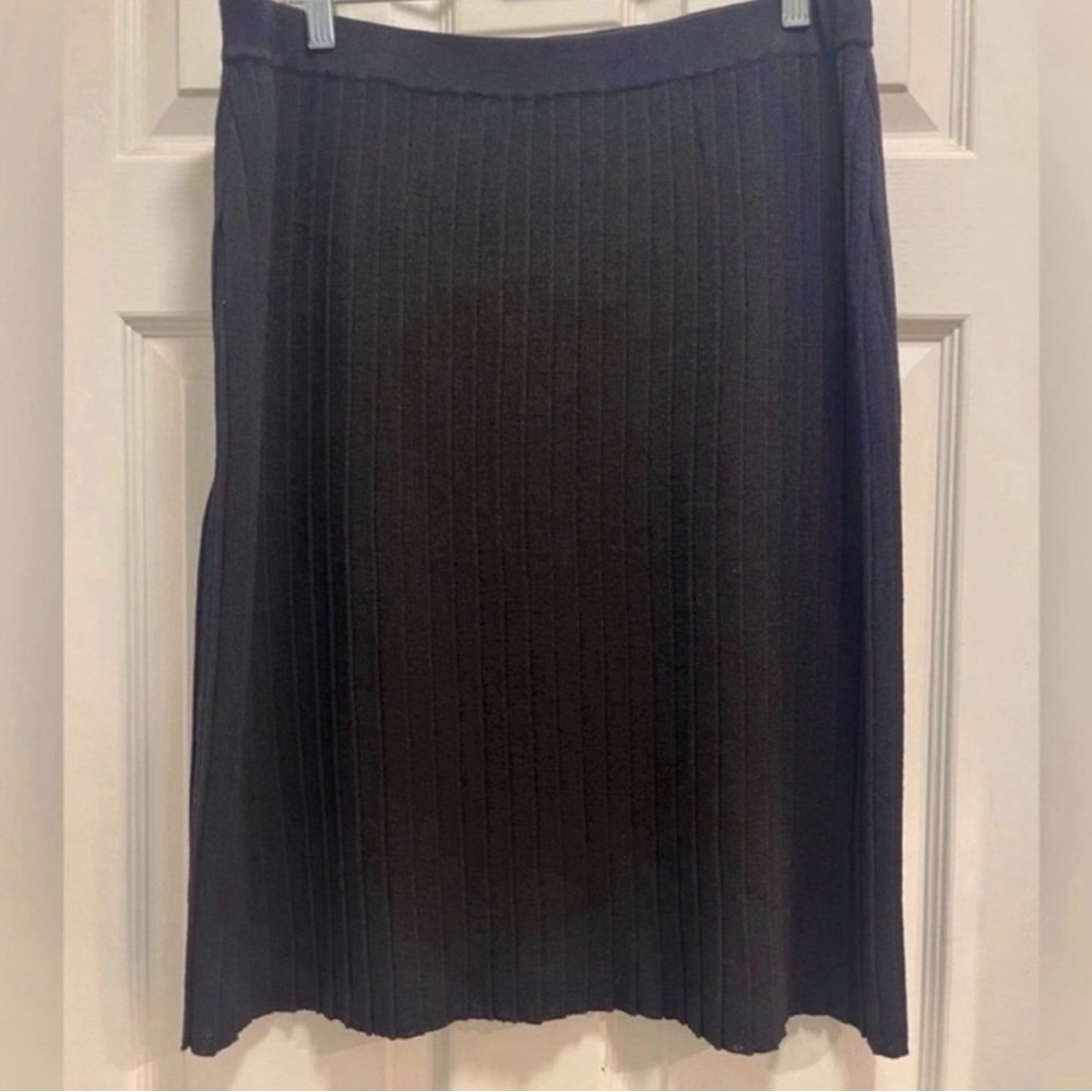 St. John Collection VTG Black Knit Pleated Straight Skirt Old Money -16 - EUC